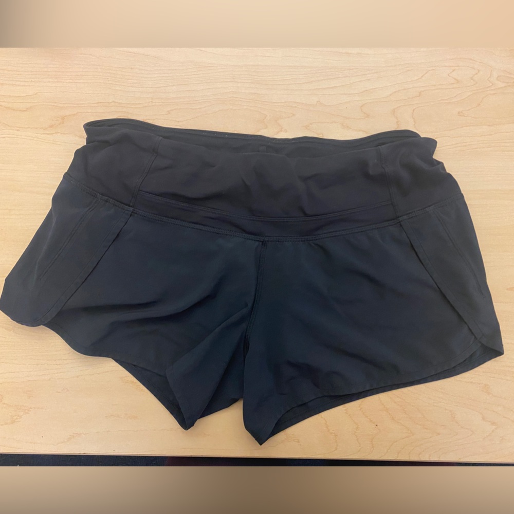 Lululemon shorts size 8